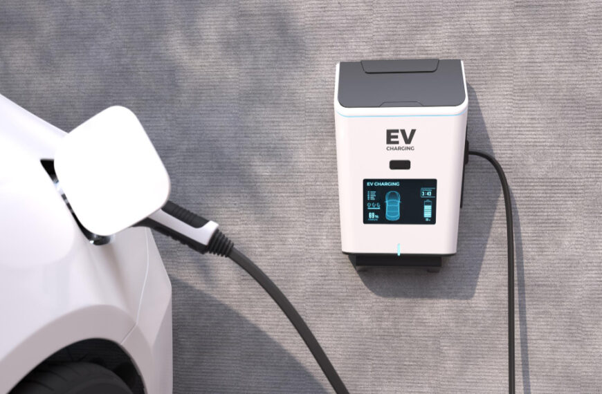 Czy można ładować dom z auta elektrycznego? Recosolar odpowiada!